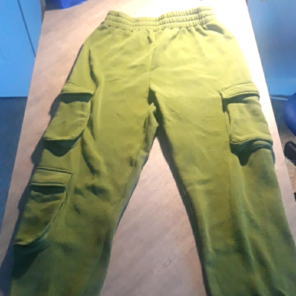 Cargo sweats